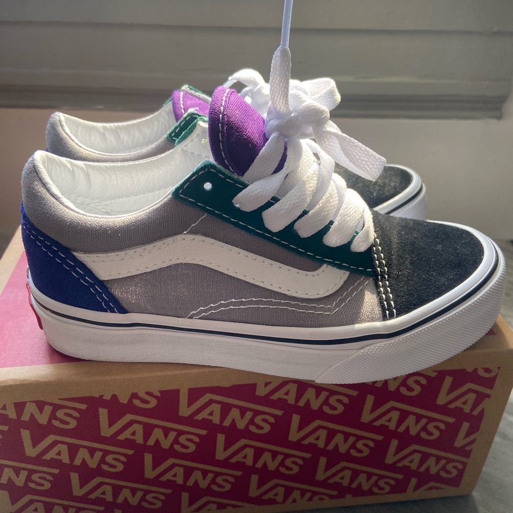 Little kids vans
